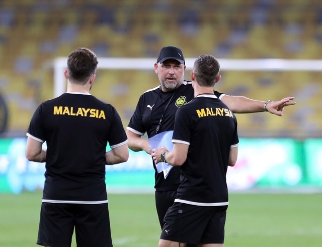 Ban quản lý đội tuyển Malaysia bị giải tán vì bê bối nghiêm trọng, HLV Shin Tae-yong giải cứu?
