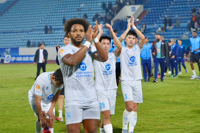 Nguyễn Xuân Son “tịt ngòi”, Nam Định FC vẫn vào tứ kết Cúp Quốc gia